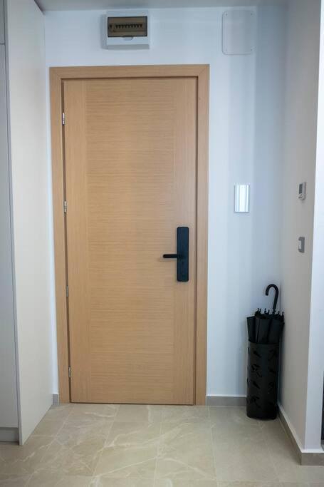 Luxury 2 Bedroom Apartment ブカレスト エクステリア 写真