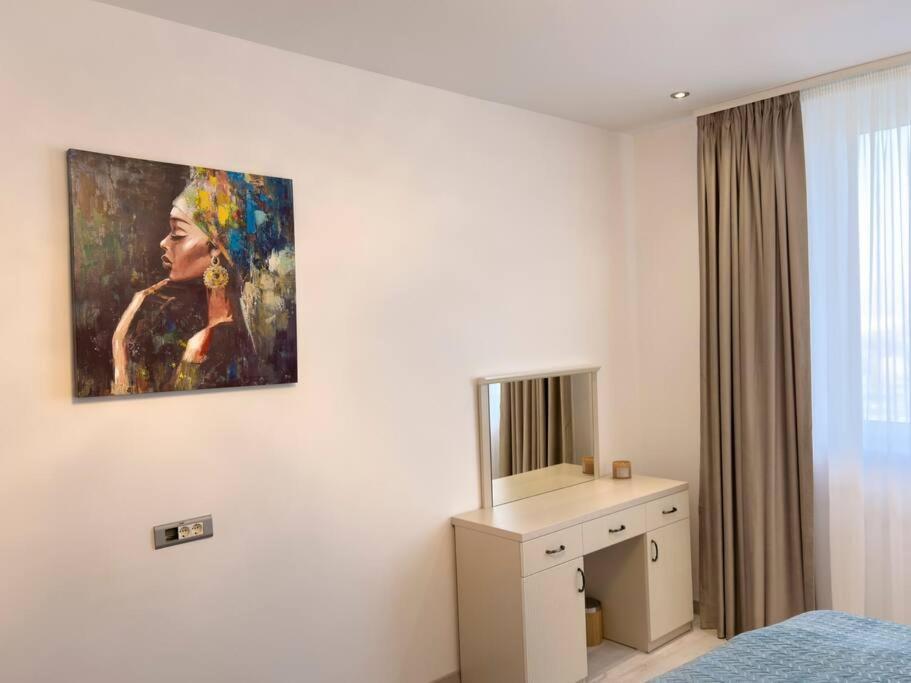 Luxury 2 Bedroom Apartment ブカレスト エクステリア 写真